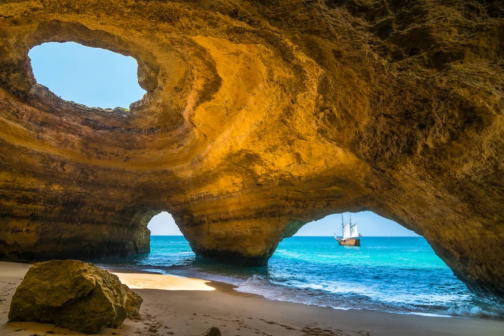 picture of benagil Caves in Portugal